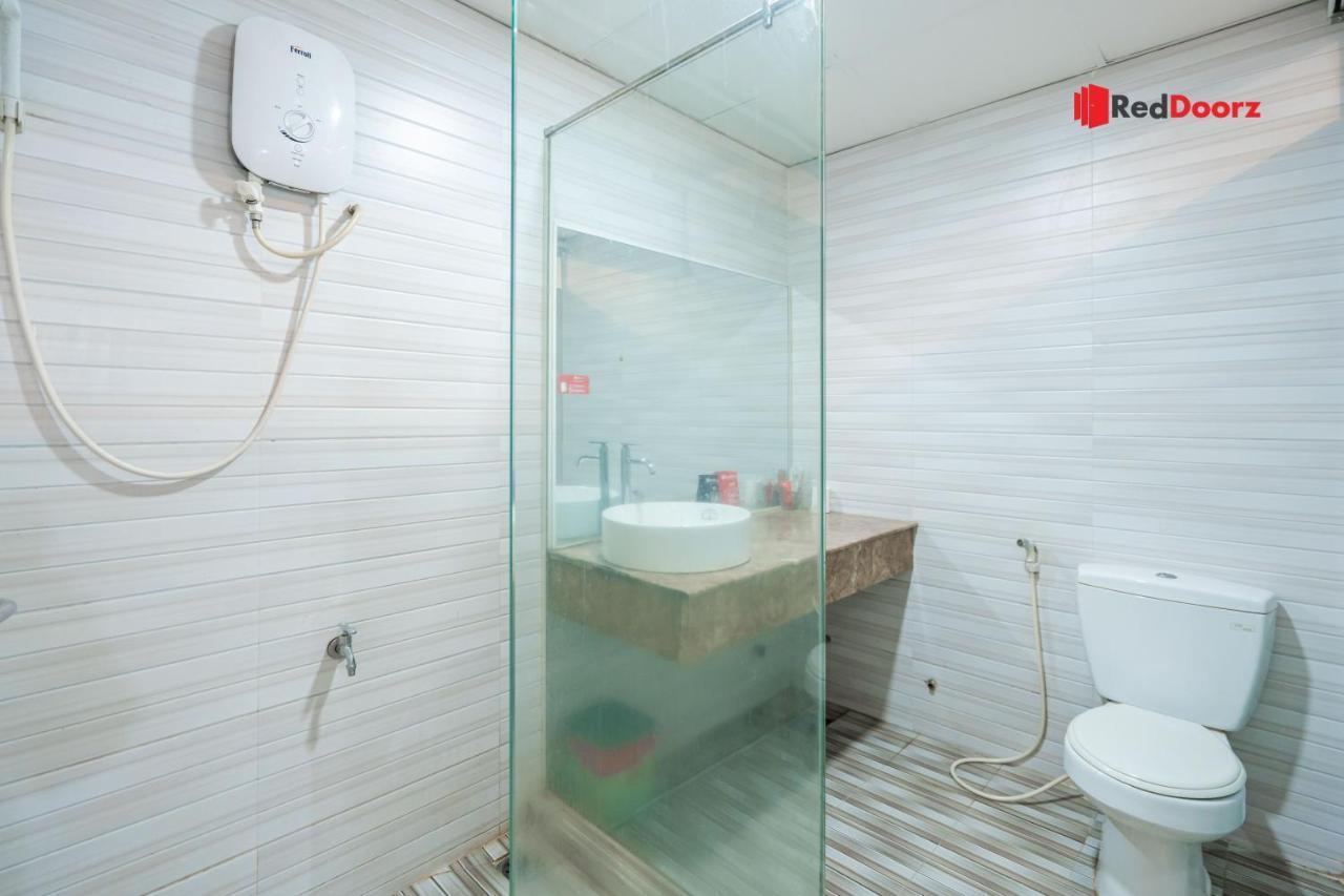 הו צ'י מין סיטי Reddoorz Khoi Nguyen Hotel Ly Chinh Thang מראה חיצוני תמונה