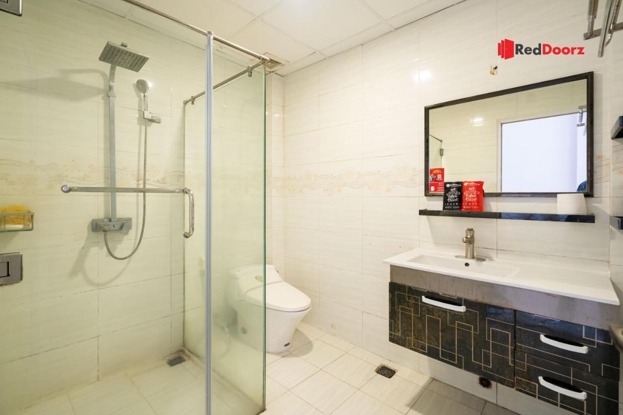 הו צ'י מין סיטי Reddoorz Khoi Nguyen Hotel Ly Chinh Thang מראה חיצוני תמונה
